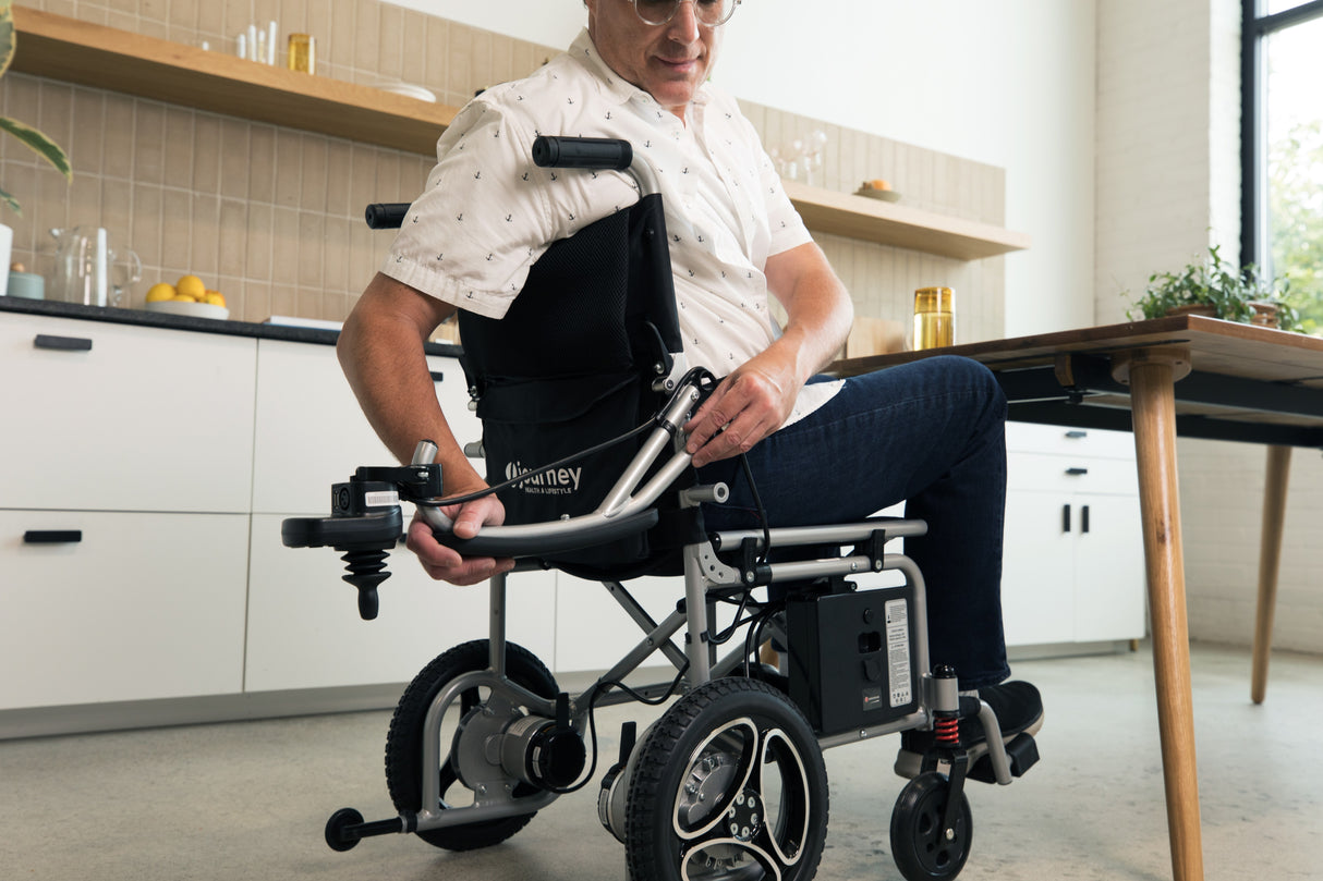 Air – Ultra-Light Folding Power Chair for Effortless Everyday Mobility